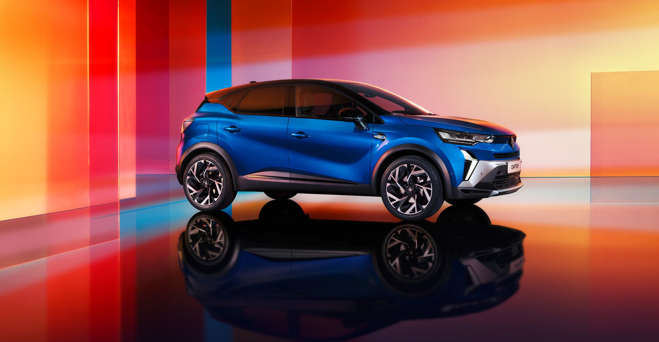 Renault Captur — official vehicle photograph