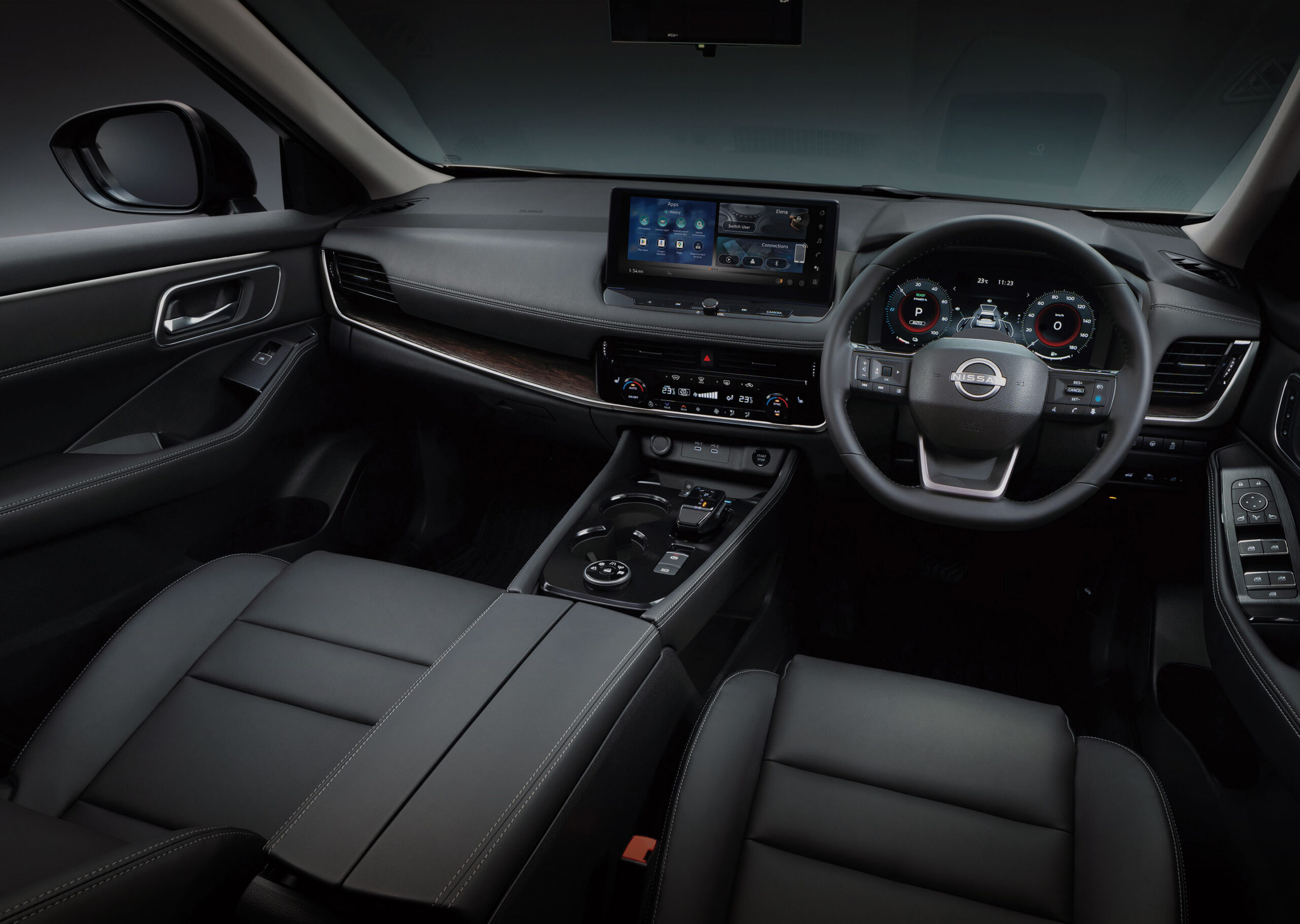 Nissan X-Trail — manufacturer photo 2